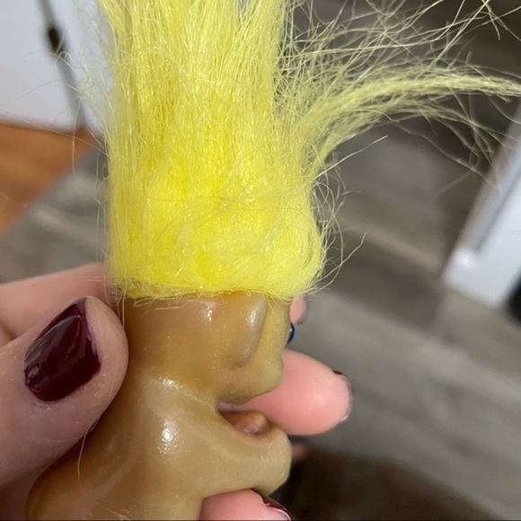 Vintage 1970s DAM‎ Plastic Troll Yellow Hair - Picture 6 of 7